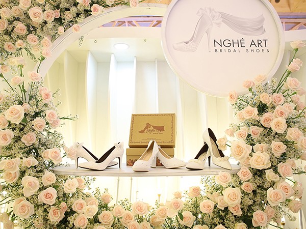 Gian hàng triễn lãm cưới Elle Wedding Art Gallery 2020 của Nghé Art Bridal Shoes