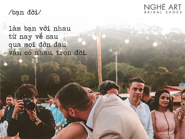 Bạn đời là hai chữ thật thiêng liêng