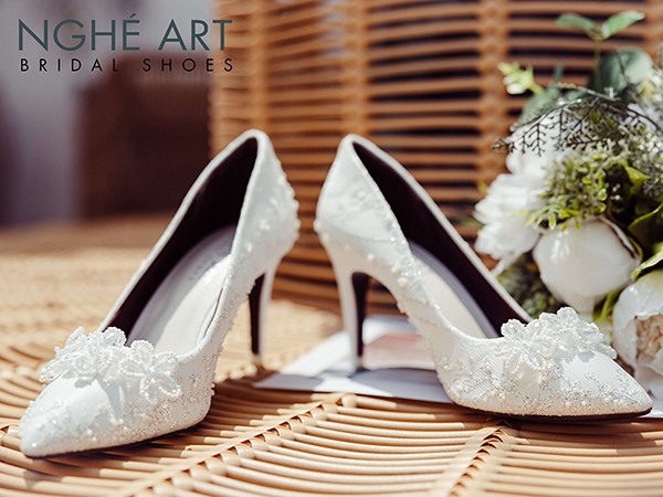 Tại sao nên mua giày cưới Nghé Art?