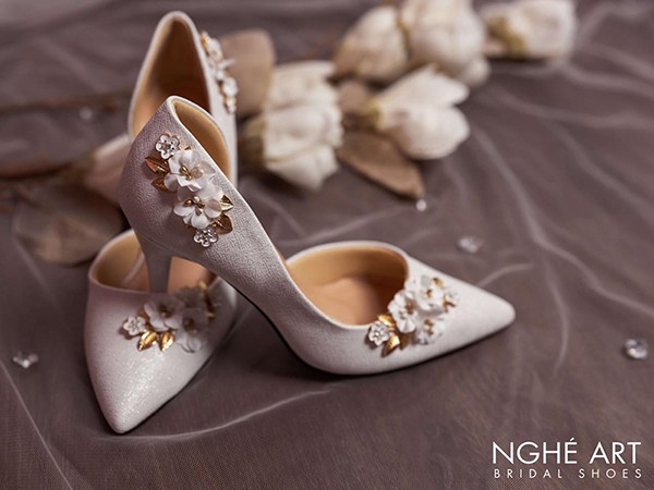Tổng hợp mẫu giày cưới hở eo của Nghé Art Bridal Shoes