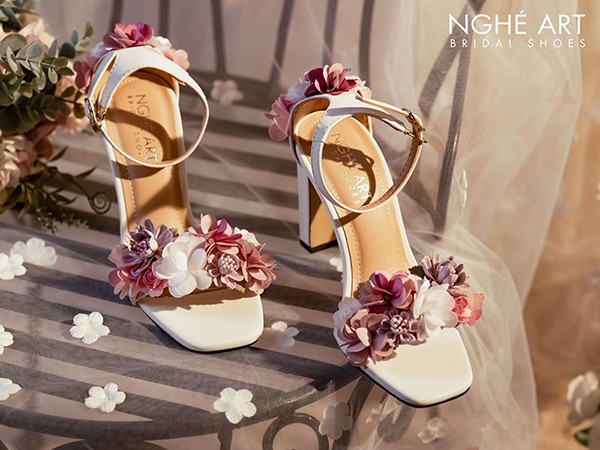 Top 5 mẫu giày hot nhất trên thị trường giày cưới nữ hiện tại