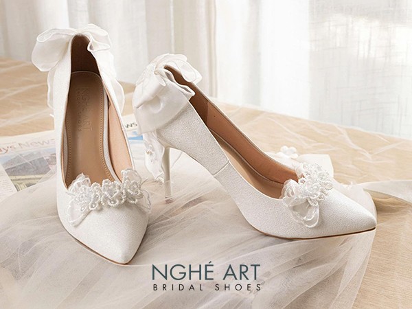 Giày Cưới Bạch Điệp - Hiện Thân Của Tính Nữ Ngọt Ngào Trong Mọi Nàng Dâu