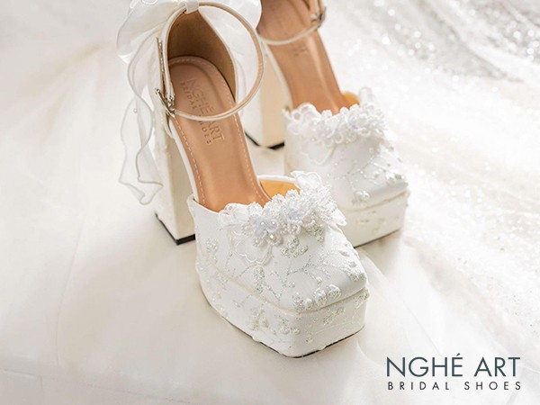 Giày cưới Nghé Art: Phụ kiện không thể thiếu cho cô dâu hiện đại