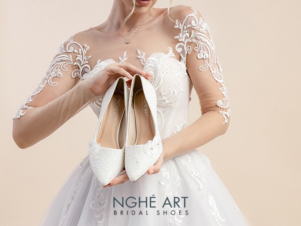 Xu Hướng Giày Cưới Nghệ Thuật 2025