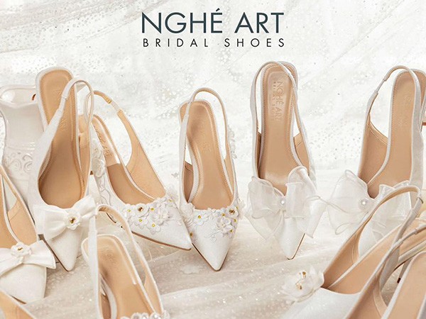 Giày Cưới Sang Trọng Nghé Art: Tuyệt Tác Nghệ Thuật Cho Ngày Hạnh Phúc Tại Nhà Hàng