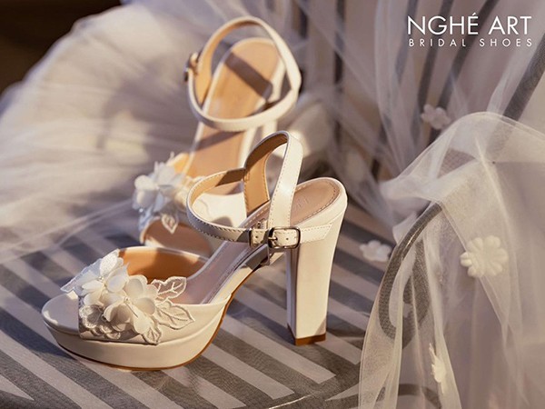 Tại Sao Nên Chọn Giày Cưới Handmade Cho Ngày Trọng Đại?