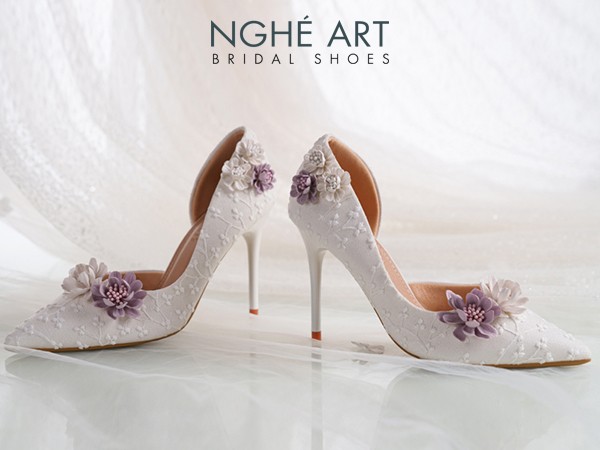Giày Cưới Scarpin Khoét Eo: Bản Giao Hưởng Giữa Những Đường Cong Và Họa Tiết Tinh Xảo