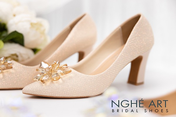 Giày cưới Nghé Art handmade ren kim tuyến nude hoa đá 321 - 7 phân