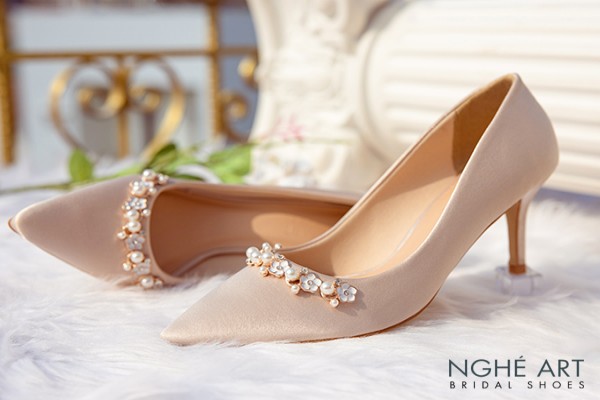 Giày cưới Nghé Art lụa satin trắng nhánh hoa kim loại 325 - Nude - 7 phân