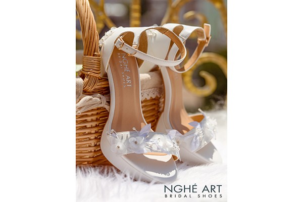 Giày cưới Nghé Art quai ngang đính hoa 347 - Trắng - 11 phân