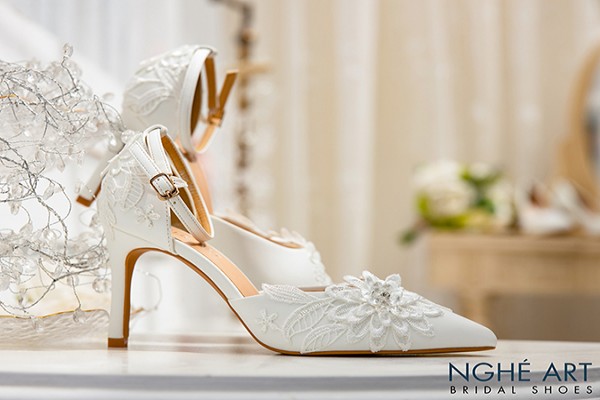 Giày cưới Nghé Art ren trắng 371 - Trắng 9 phân