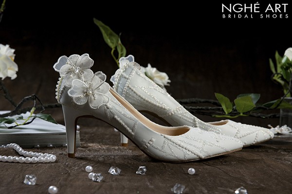 Giày cô dâu Nghé Art ren gót đính nơ 367-08 - Trắng - 8 phân
