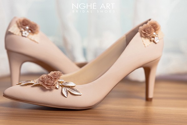 Giày cưới Nghé Art cao gót đính hoa lụa 224 - Nude - 8 phân