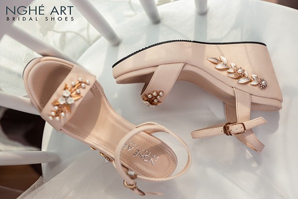 Giày cưới Nghé Art đế xuồng đính hoạ tiết 353-10p - Nude - 10 phân