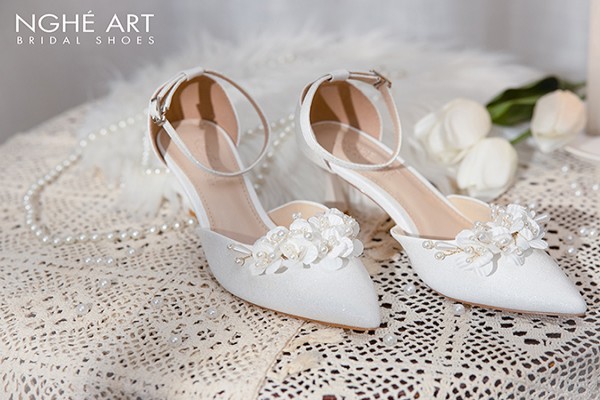 Giày cưới Nghé Art da ánh kim đính dãy hoa 460-430 - Trắng - 7 phân