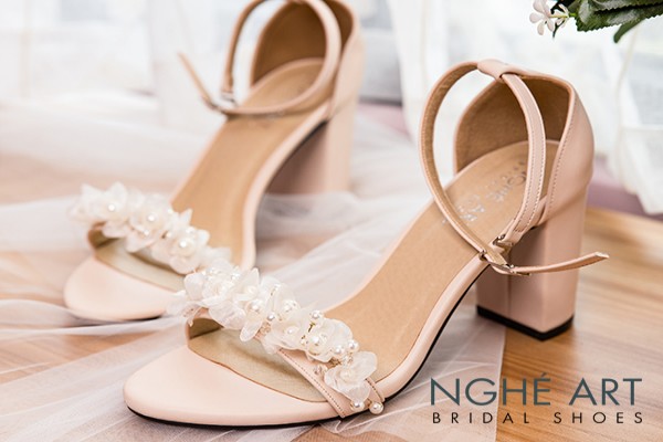Giày cưới Nghé Art quai sandal đính hoa voan 382 nude - Nude - 8 phân
