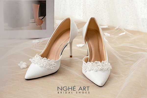 Giày cưới Nghé Art dáng hở eo kết pha lê 445-442 - Trắng - 9 phân