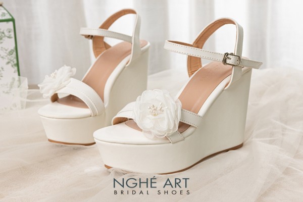 Giày cưới Nghé Art đế xuồng đính hoa cao 12 phân 492 - Trắng - 12 phân