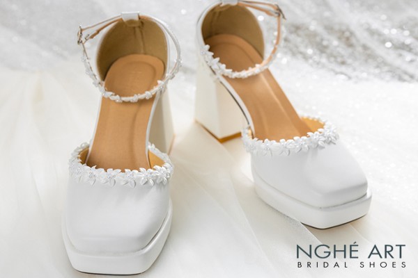 Giày cưới Nghé Art đúp cao gót đính hoa 471 - Trắng - 10 phân