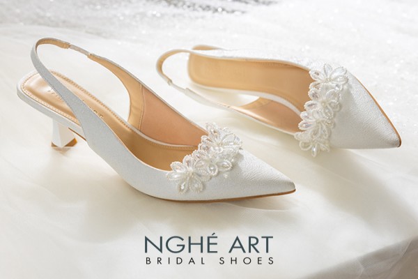 Giày cưới Nghé Art form slingback hoa kết pha lê 445-502 - Trắng - 7 phân