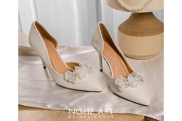Giày cưới Nghé Art cao gót đính cánh bướm voan 549-442-NHU-TRANG - Trắng - 9 phân