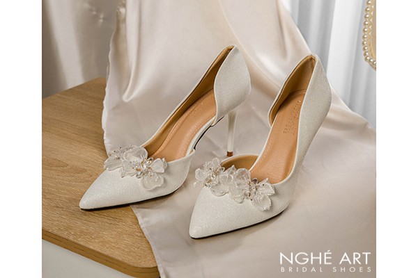 Giày cưới Nghé Art cao gót đính cánh bướm voan 549-442-NHU-TRANG - Trắng - 7 phân
