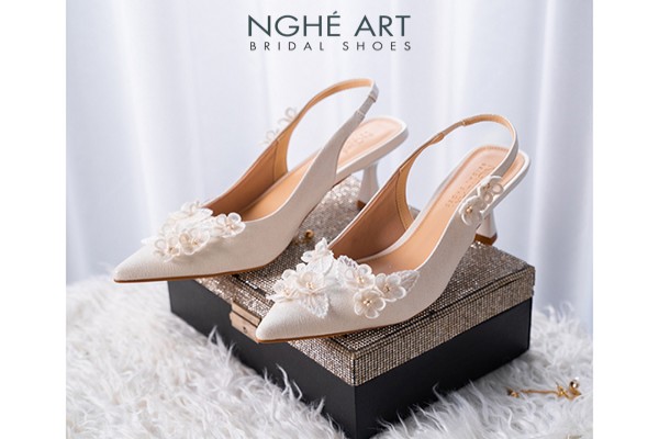 Giày cưới Nghé Art cao gót đính hoa lá voan trắng 525-502-7p-nhu-trang - Trắng - 7 phân