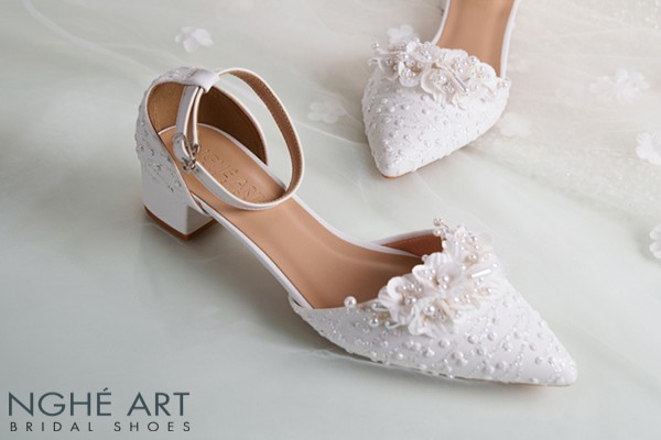 Giày cưới Nghé Art form búp bê cao 4 cm ren hoa ngọc trai 553-211-4P-DA-TRANG - Trắng - 4 phân