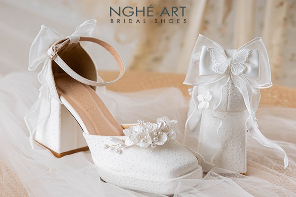 Giày cưới Nghé Art dáng Mary Jane ren hoa gót đính nơ 517-470-DA-TRANG - Trắng - 10 phân