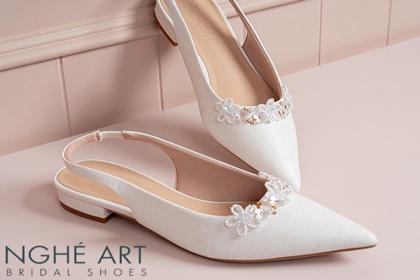Giày cưới Nghé Art slingback dáng bệt đính kết hoa nhí 512-593-2P-NHU-TRANG - Trắng - 2 phân